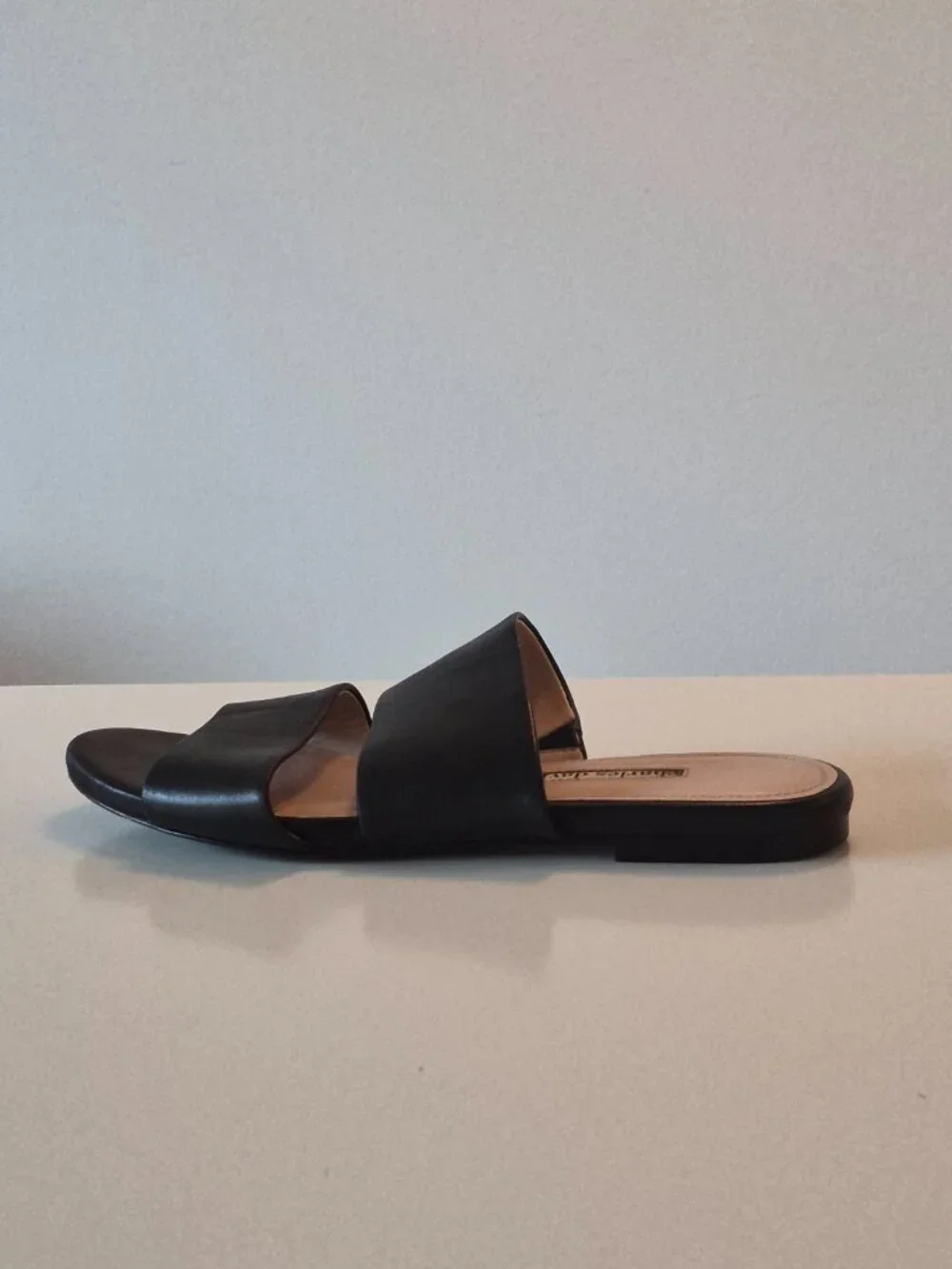Charles David Women’s 8 Black Leather Double Band Slide Sandals Minimalist